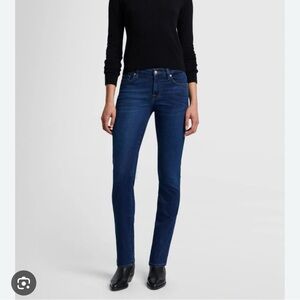 7 For All Mankind NWT Size 32 Kimmie Straight